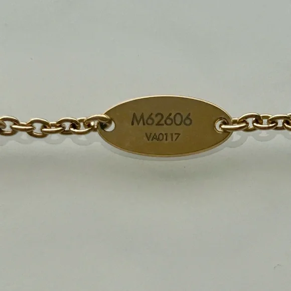 Louis Vuitton🤩Authentic Gold and Silver Chain Bracelet - Picture 5 of 7